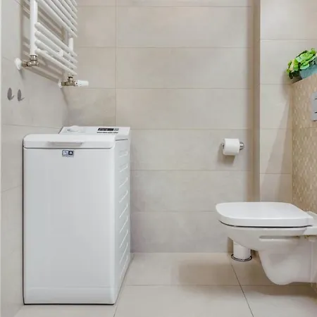 A008 Lux Tukan Polanki Park - * Kołobrzeg