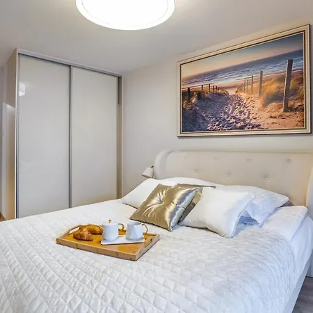 A008 Lux Tukan Polanki Park - Appartement