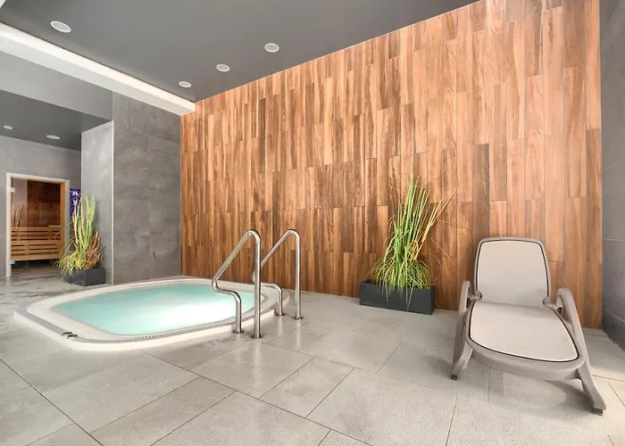 A008 Lux Tukan Polanki Park - Kołobrzeg