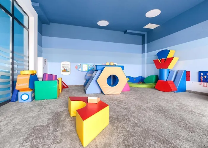 A008 Lux Tukan Polanki Park - Kołobrzeg