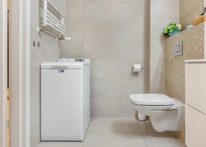 A008 Lux Tukan Polanki Park - * Kołobrzeg