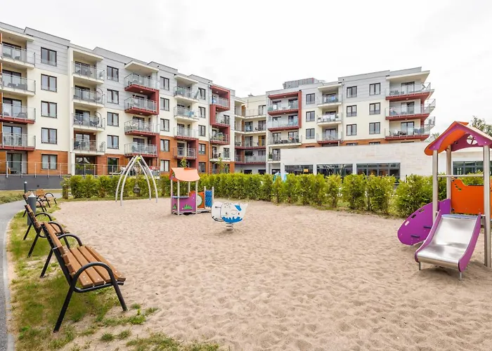 A008 Lux Tukan Polanki Park - *